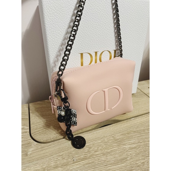 Dior cosmetic bag/pouch to crossbody bag - Picture 5 of 7